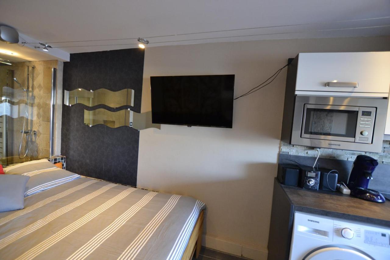 Studio Naturiste Captive Heliopolis Fg 13 แอกด์ ภายนอก รูปภาพ